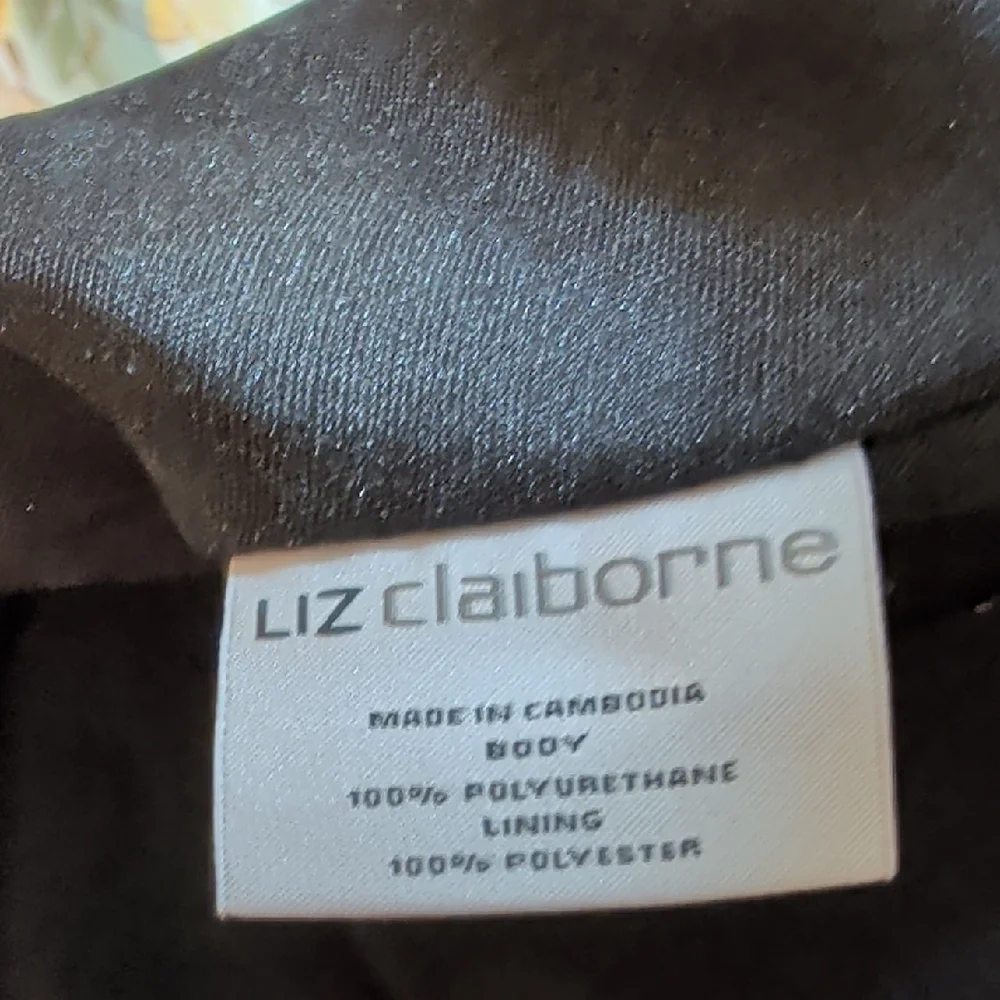 Liz Claiborne Elegant Black Ruffled Women's Bag - Picture 3 of 5